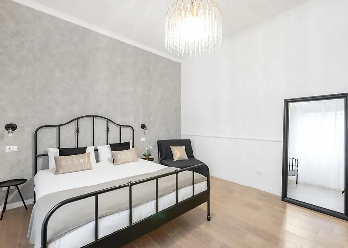 White Flat Ground Floor